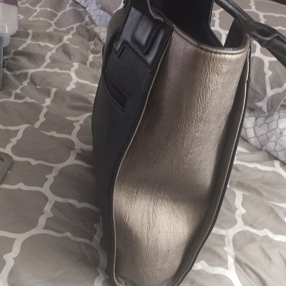 Purse - Picture 2 of 2